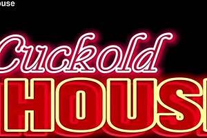 Marido corno assiste a esposa se esbaldando com pau grande e cabeçudo do amante