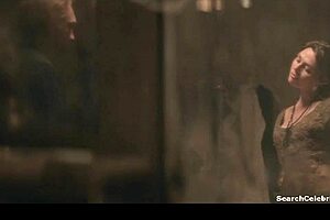 What makes Tinarie van Wyk-Loots so captivating in Women in Love episode 2 from 2011