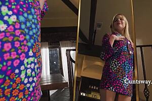 Milf teaches tiny girl squirting with pussy licking and scissoring