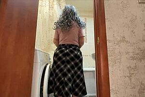 Wide Hips of Mature Stepmother in Homemade Skirt Lead to Exciting Anal Encounter with Detailed Intensity