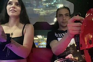 me corro dentro de mi vecina curvy petite después de ganar apuesta en videojuego con su gran culo cabalgando mi polla monstruo.