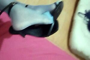 Scorpiotinna Displays Her Sexy Stockings and Beautiful Feet in Mature Style