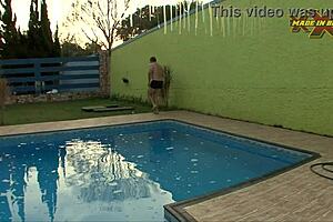 Tarado por calcinha with old amateur latina milf in anal blowjob and big ass humiliation!