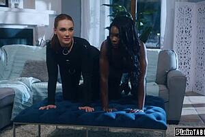 Guy finds his submissive wife and her ebony bff in fetish gear ready for 3some action 😏🔥