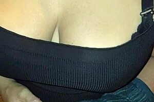 Mature Culona Teased on Lima Streets with Big Ass Flashing in Public Exhibition Pt1