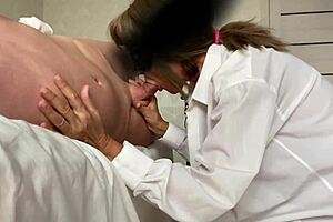 Morning wake-up with blowjob from muscular mommy, creampie inside her 😍