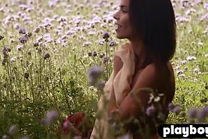 Petite Big Tits Milf Natalie Costello Posing After Natural Black Babe Jahla In Lingerie Striptease