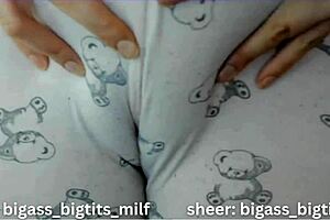 cameltoe in pajama showing puffy pussy lips