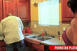 沙伊福克斯骑王子亚舒阿巨黑屌曲线熟女大奶狂晃