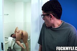 Stepmom Seduction Fulfills Long Desire For Hot Venezuelan Stepmom Adeleyne In Intense Sex