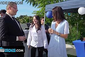 omg step sisters gal and aubree get sloppy with stepmommy and stepdaddy in wild 4some orgy! 🍆💦