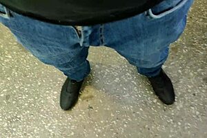 Fucked a friend's mom with hairy pussy without asking in homemade amateur video