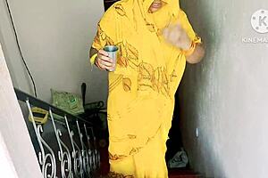 OMG this horny wife takes a huge cock doggystyle with deepthroat action in homemade amateur fun 😍🍑