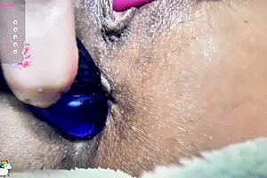 i'm chilena amateur on webcam night with dildo anal and lovense toy control from distance... oh wait