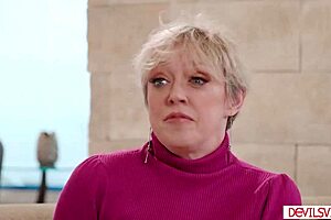 How can this teen stepdaughter watch her bf fuck big tits stepmom with deepthroat