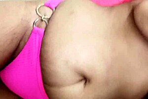 印度女仆穿女主人装，被主人肛爆赔罪