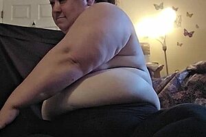 Bbw exposes big natural tits and fat ass in homemade stretching and mild yoga solo tease