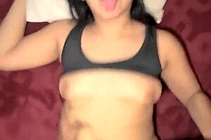 Pov cogiendo con oaxaqueña morena as the narrative unfolds with young latina brunette taking blowjob and doggystyle in homemade amateur bedroom action from mexico.