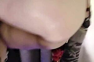 Curvy sandra spreads wide for intense asshole licking and finger pounding in raw homemade clip