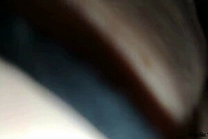 Comi a buceta da minha madrasta com força até gozar dentro. Acabei engravidando ela, agora é uma milf latina com big tits e big ass no taboo.