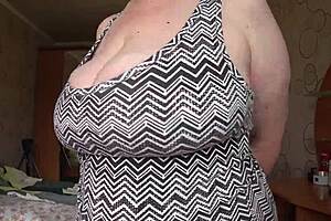 Big Gorgeous Tits Swing in Close-Up with Curvy Milf's Saggy Plump Belly