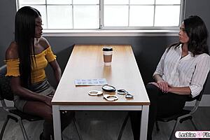 Lesbiangffilms Com - Milf Policeofficer Facesit Ebony Lesbian