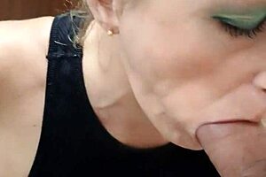 German Prostitute Milf Sandra Gives Blowjob and Swallows Sperm!