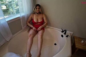 slutty home wrecking realtor TABITHAXxx and JORDANROCKSxxx fuck you pov to close the deal