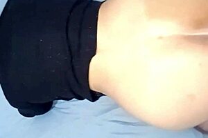 Estilo perrito FOLLANDO el jugoso coño de esta perra HACIÉNDOLA eyacular varias veces - me saca toda la leche