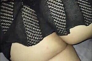 Found my stepmom in my room and seized the intimate moment right away