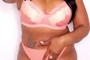 I love this bikini on mamasota diosa de ébano Lenita Washington with her mature big ass
