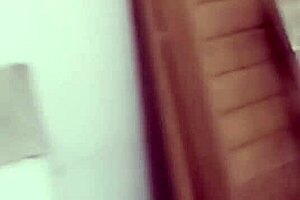 Pedreiro works on house while stella still craves bedroom fuck session