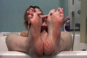 Oh, look at those beautiful feet of my mature wife and her delicious legs in nylon... amateur foot fetish compilation with this pawg bbw milf.