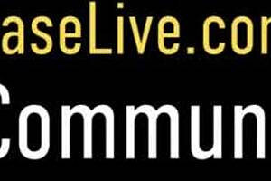 Gorgeous Milf Charlee Chase Goes Down On Hot Lesbian Brandon Areana