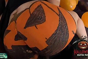 Who wants mama studio em um bbc fodendo um jack olantern de halloween de uma milf brasileira gratis?