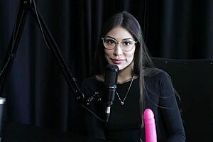 Watch the naughty interview full of filth with Melina Khalifa in Porn Cast Brazil - part 5 on Sheer Red