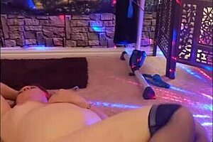 Hotwife Steffi Dances Seductively And Spreads Her Wet Cunt Wide Open