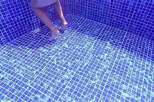 Hey latina milf culona how does it feel to take that dura verga from a desconocido in the piscina publica with tight pussy dripping wet?