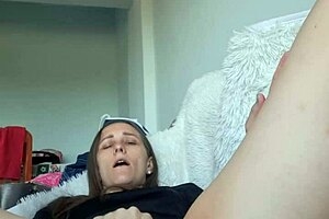 Solo Girl Tries Double Penetration With Double Dildo In Her Holes