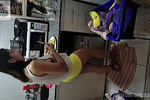 whenever i visit my friend she's always hungry so i feed her my 23 cm cock with anal creampie