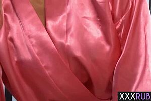 Sarah Jessie Licks Catie Parker's Wet Pussy After Massage!