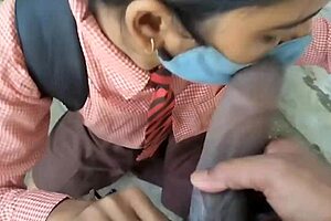 Why is this desi indian schoolgirl's tight pussy getting fucked so hard in dirty talk hindi audio mms?
