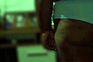 No aguento mais. Toda vez que meu pai vai pra igreja minha madrasta evangélica faz isso.