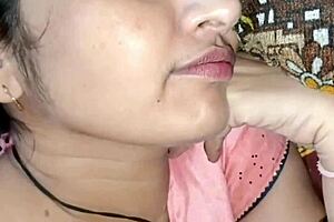 Indian newly married couple make sex relation in midnight with amateur homemade orgasm and natural tits