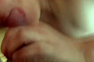 i love big cocks filling my mouth till they explode cum everywhere