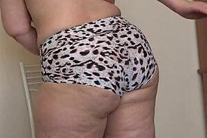 chubby milf shakes fat ass masturbates hairy holes with toy