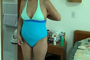 stepmom, shave that hairy pussy on beach then finger it?