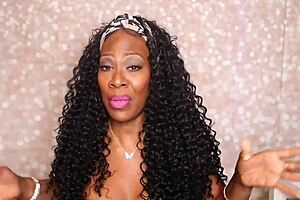 Damn, check that big booty milf mamasota shaking ass in tiny bikini!