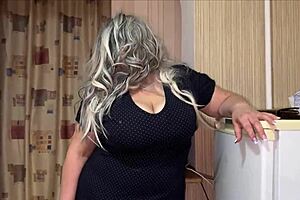 Mature Stepmom Seduce Stepsons With Her Curvy Body