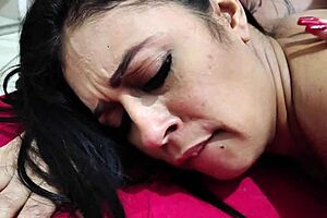 Madrasta teases stepson with makeup play then pervy licks her wet pussy and clit